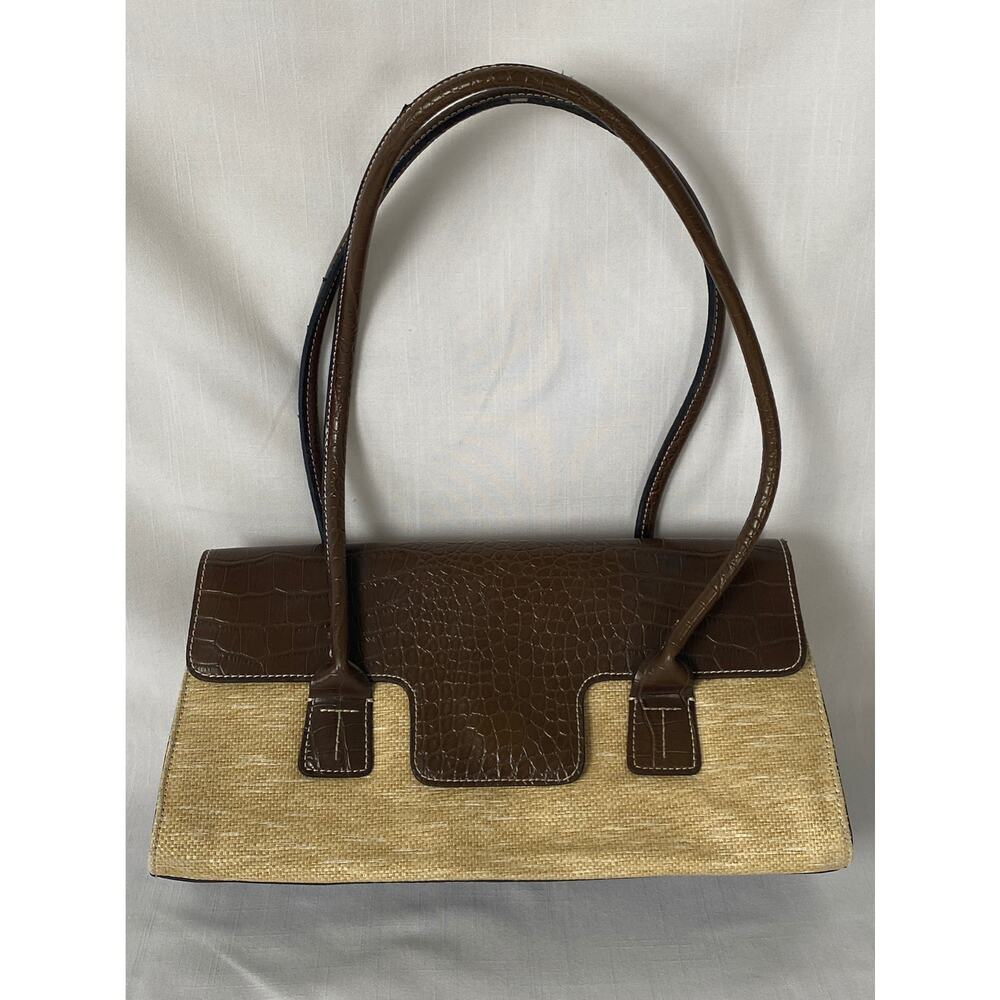 Tommy Hilfiger designer straw handbag shoulder bag. Gently used.